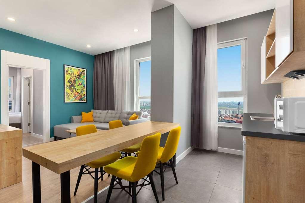 Days Inn & Suites By Wyndham Esenyurt อิสตันบูล ห้อง รูปภาพ