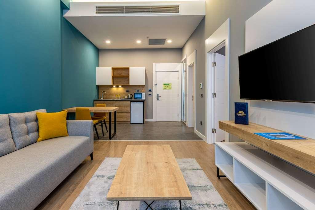 Days Inn & Suites By Wyndham Esenyurt อิสตันบูล ห้อง รูปภาพ