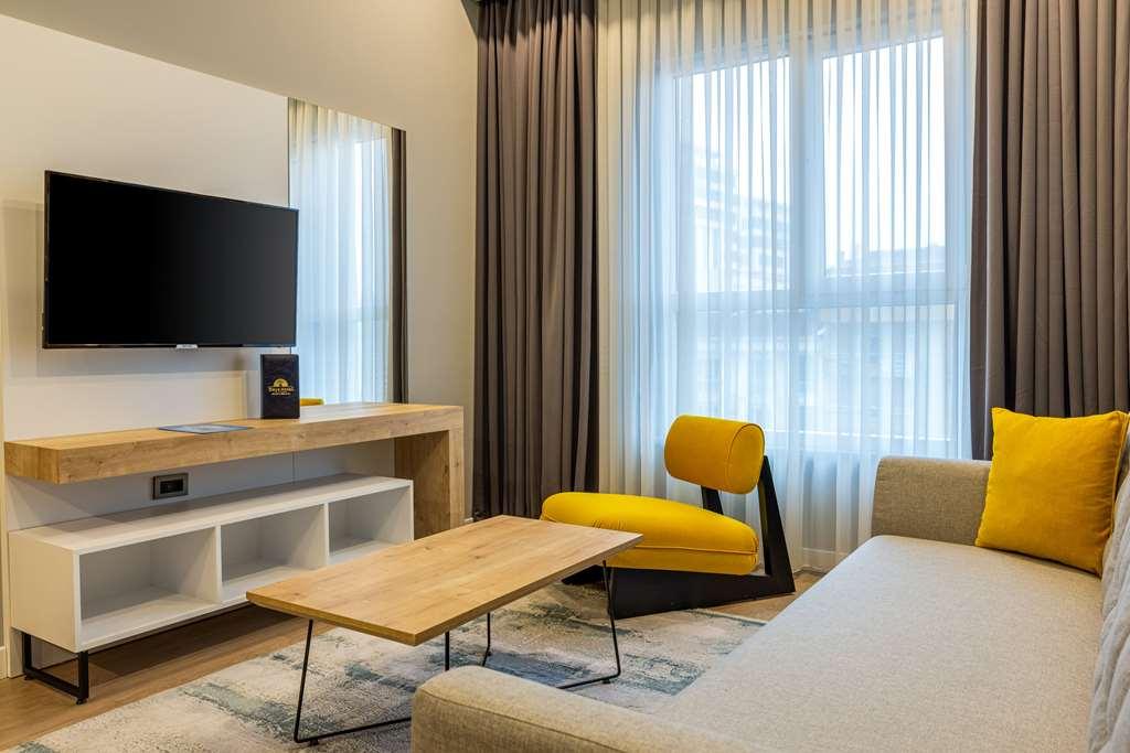 Days Inn & Suites By Wyndham Esenyurt อิสตันบูล ห้อง รูปภาพ