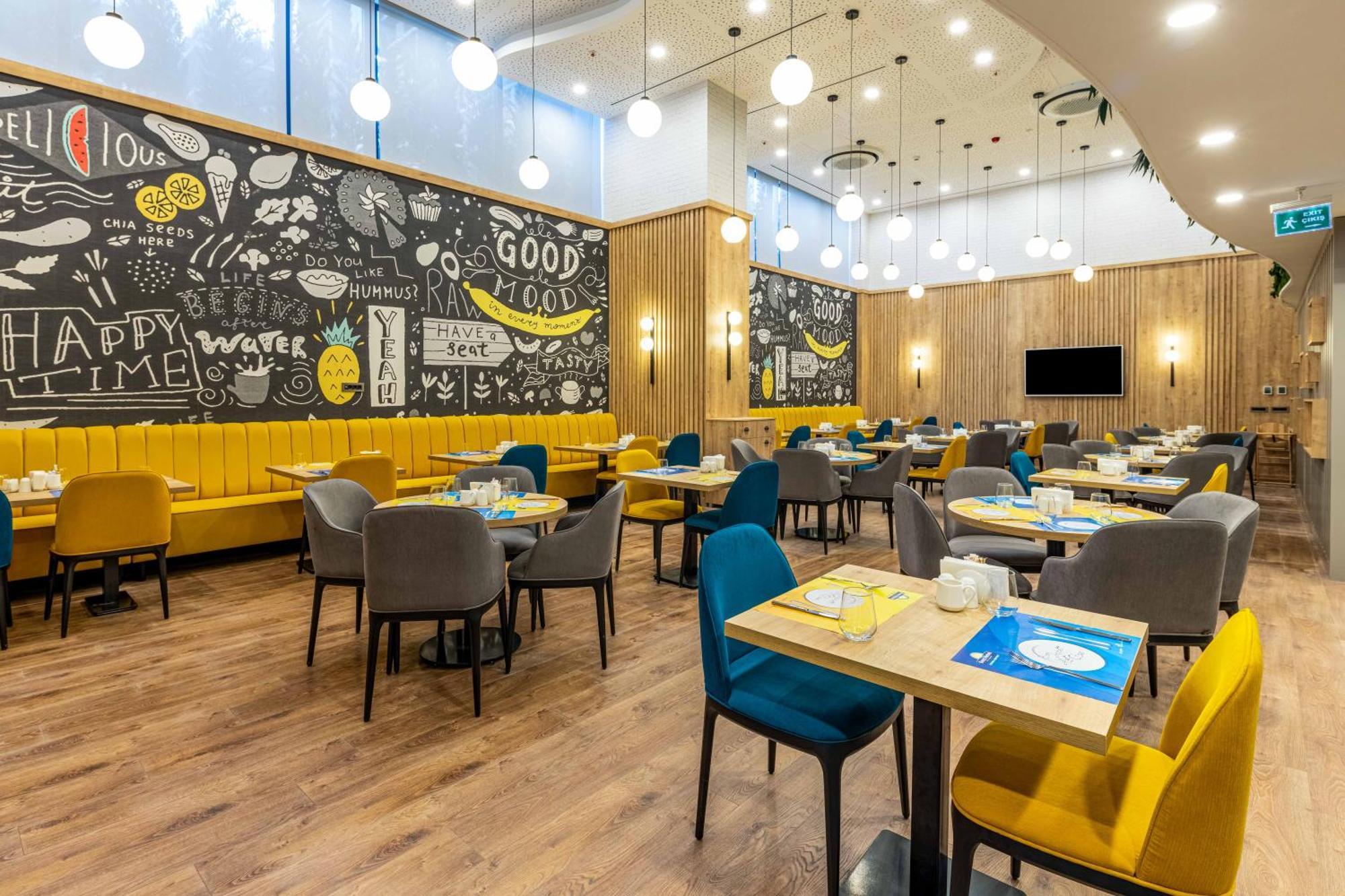 Days Inn & Suites By Wyndham Esenyurt อิสตันบูล ภายนอก รูปภาพ
