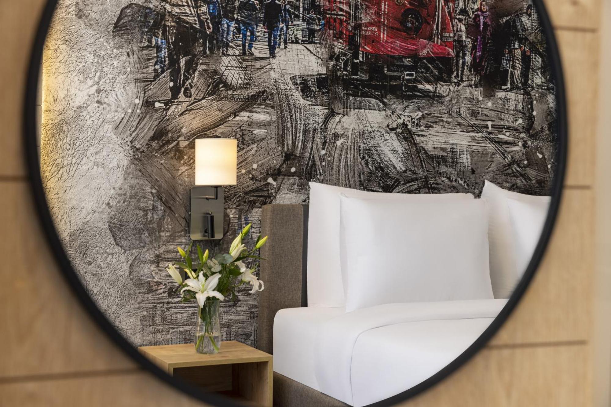 Days Inn & Suites By Wyndham Esenyurt อิสตันบูล ภายนอก รูปภาพ
